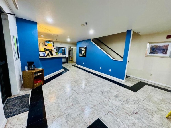 Travelodge by Wyndham Junction City image 13