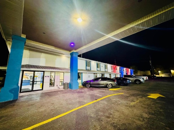 Travelodge by Wyndham Junction City image 18