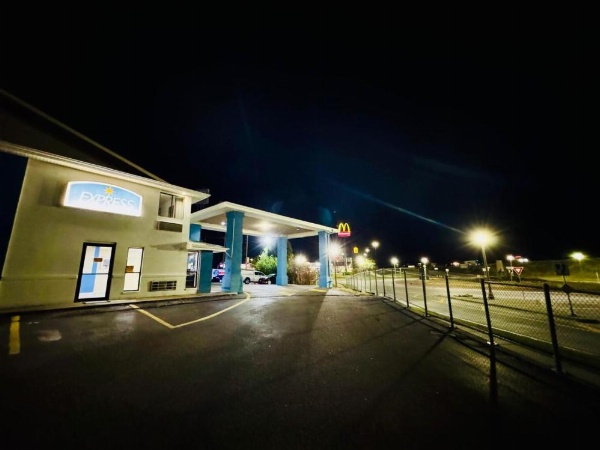 Travelodge by Wyndham Junction City image 23